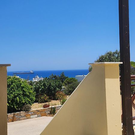Theodorou Hotel Azolimnos Exterior photo