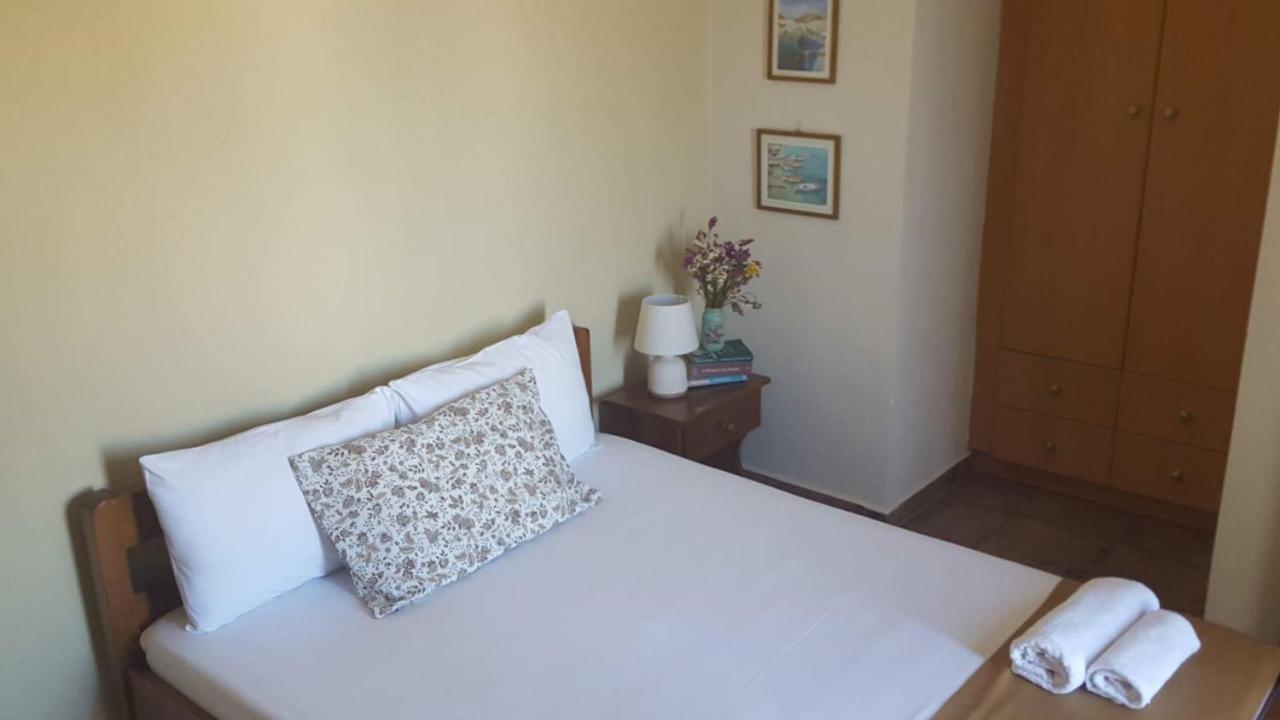 Theodorou Hotel Azolimnos Exterior photo