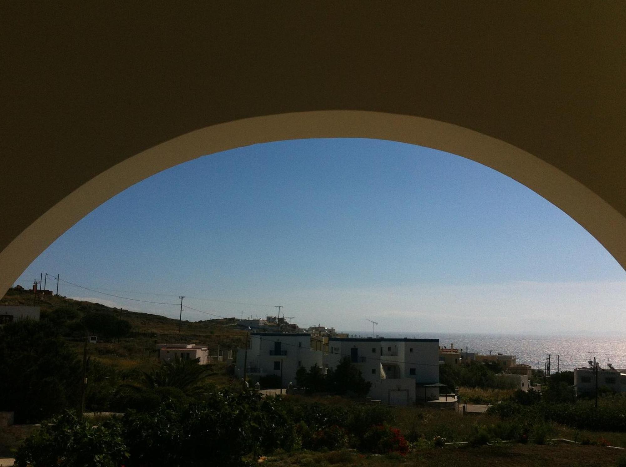 Theodorou Hotel Azolimnos Room photo
