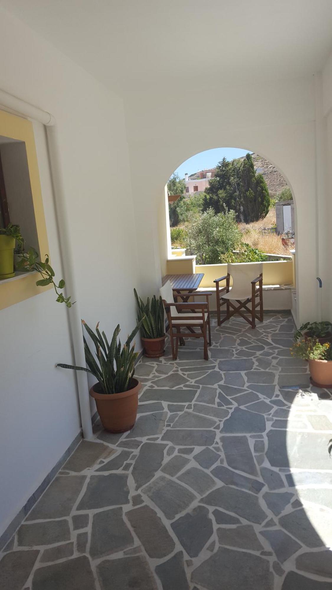 Theodorou Hotel Azolimnos Exterior photo